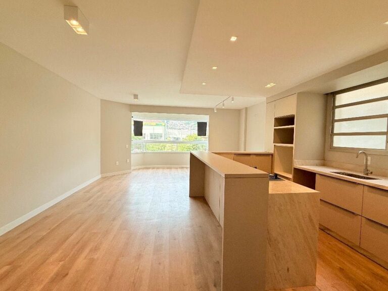 Apartamento Residencial à Venda | Centro | Florianópolis | AP0019_MMQ