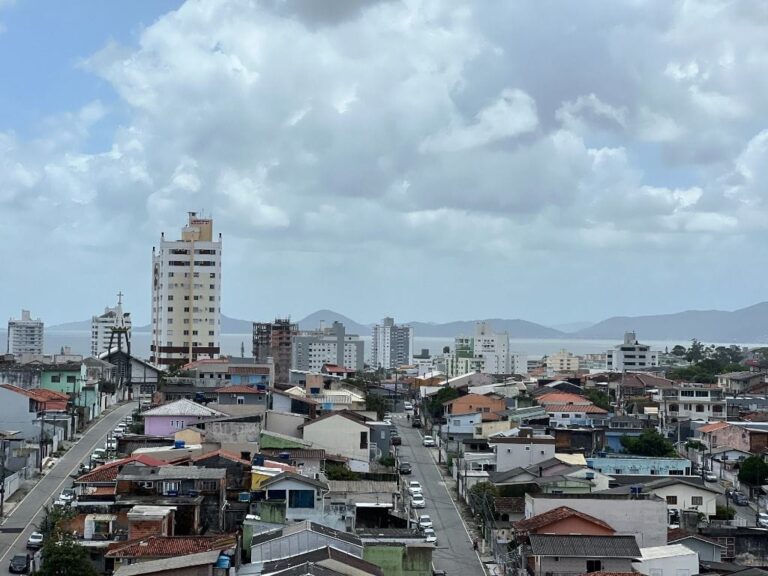Apartamento Residencial à Venda | Barreiros | São José | AP0685_MMQ