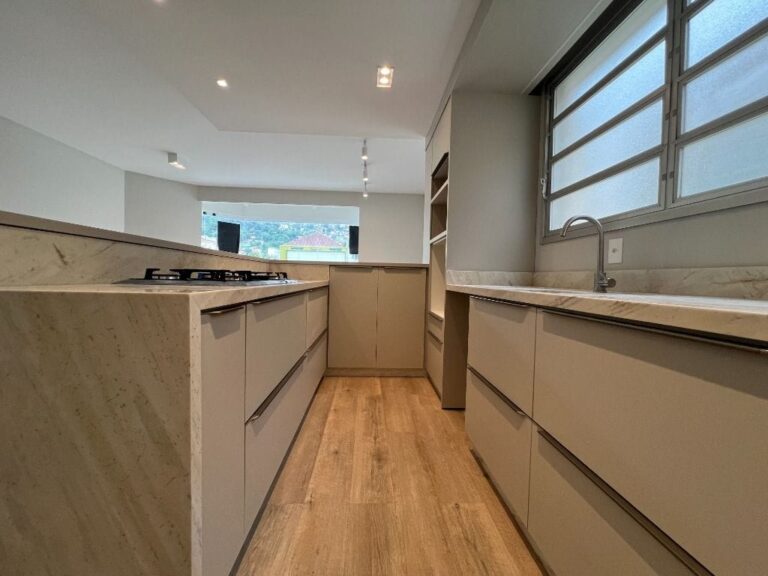 Apartamento Residencial à Venda | Centro | Florianópolis | AP0019_MMQ