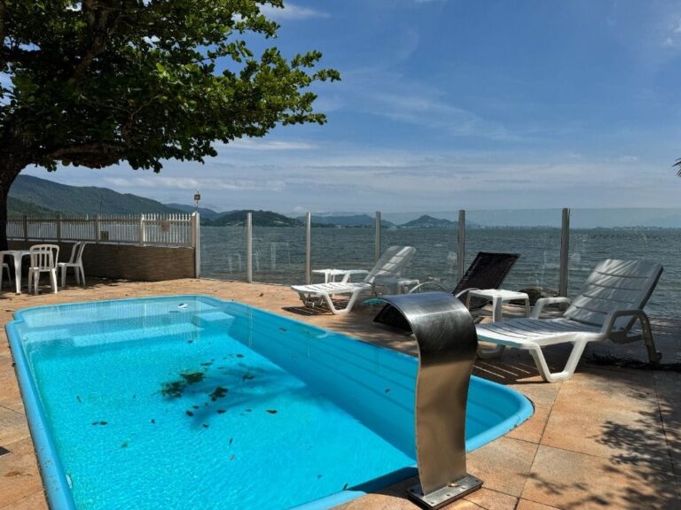 Casa Residencial à Venda | Sambaqui | Florianópolis | CA0165_MMQ