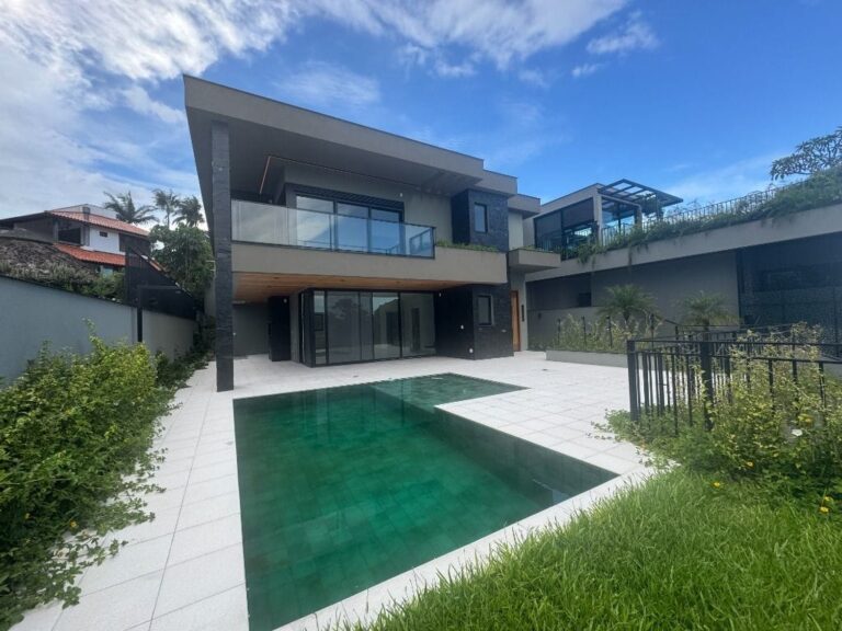 Casa Residencial à Venda | Lagoa da Conceição | Florianópolis | CA0001_MMQ