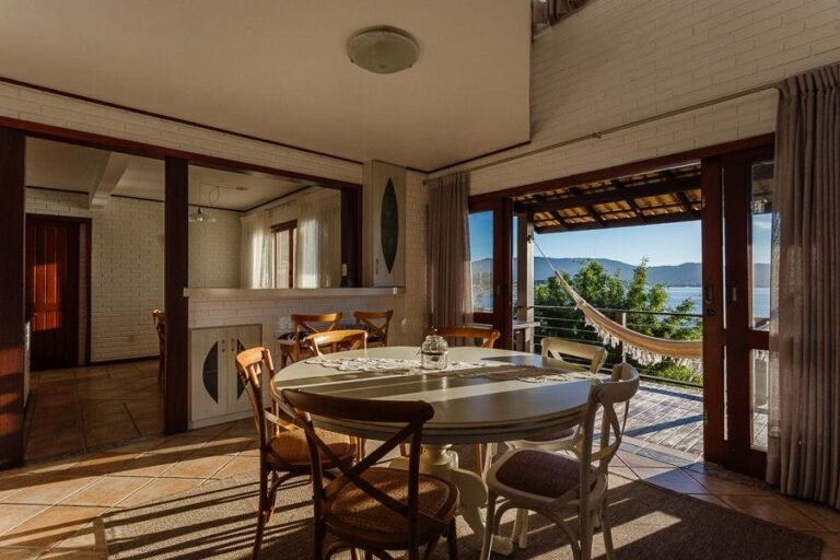 Casa Residencial à Venda | Barra da Lagoa | Florianópolis | CA0231_MMQ