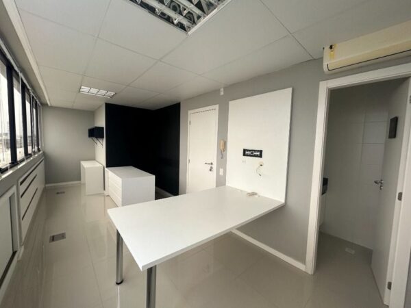 Sala Comercial à Venda | Estreito | Florianópolis | SA0002_MMQ