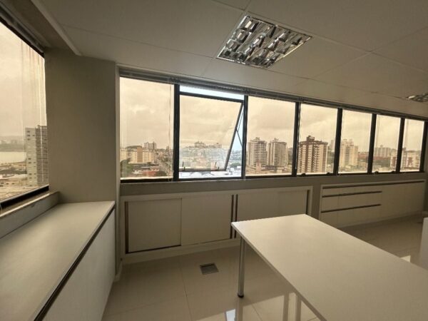 Sala Comercial à Venda | Estreito | Florianópolis | SA0002_MMQ - Imagem 9