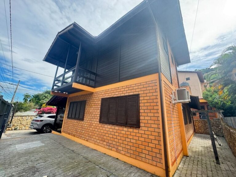 Casa Residencial à Venda | Sambaqui | Florianópolis | CA0696_MMQ
