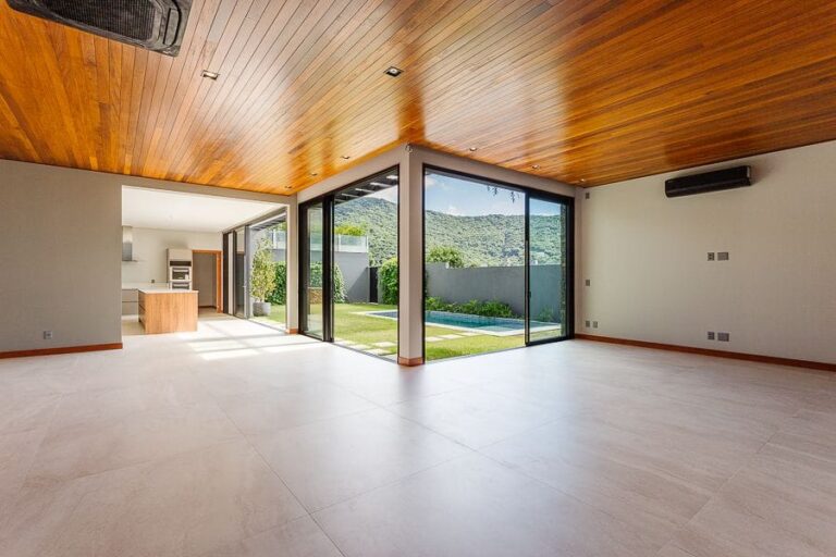 Casa Residencial à Venda | Lagoa da Conceição | Florianópolis | CA0712_MMQ