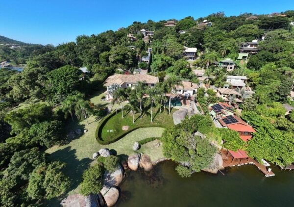 Casa Residencial à Venda | Barra da Lagoa | Florianópolis | CA0700_MMQ - Imagem 33
