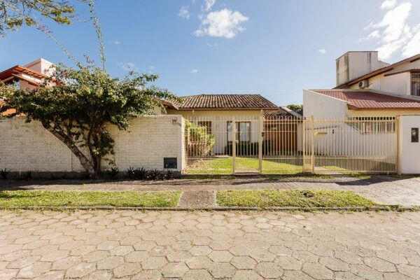 Casa Residencial à Venda | Córrego Grande | Florianópolis | CA0735_MMQ - Imagem 2