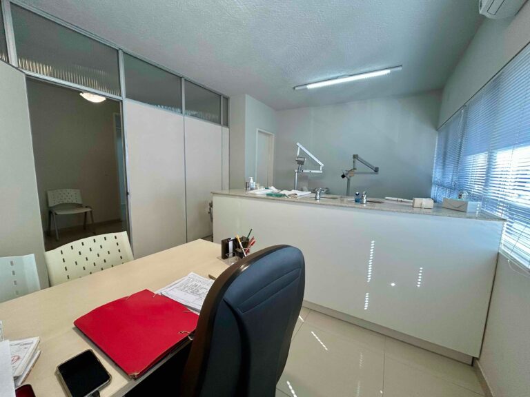 Sala Comercial à Venda | Centro | Prefeito Osmar Cunha | SA0082_MMQ