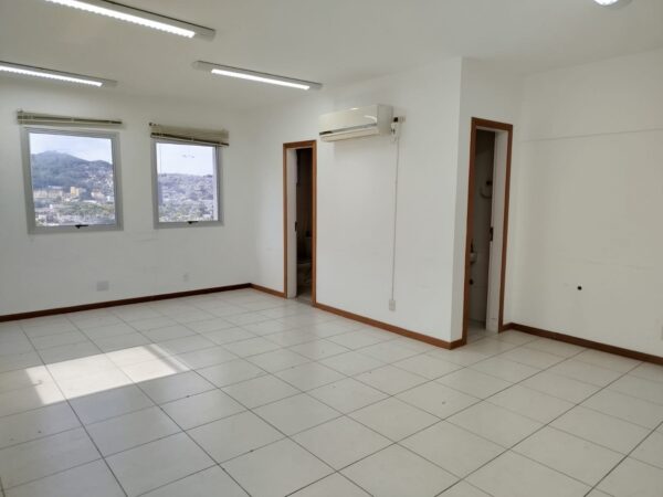 Sala Comercial à Venda | Centro | Florianópolis | SA0083_MMQ - Imagem 2